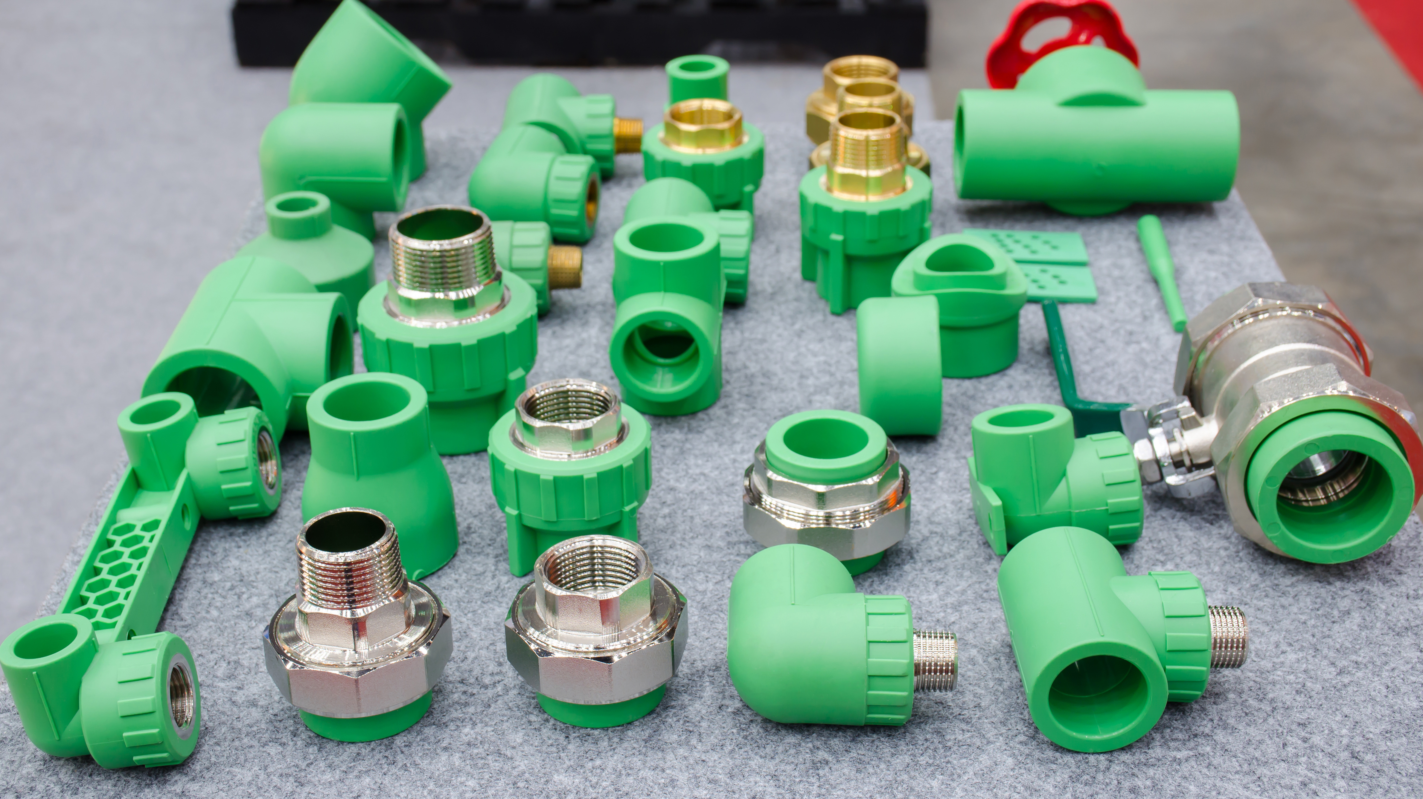 Custom Plastic Injection Molding Services | Molding Online Quote | Xometry